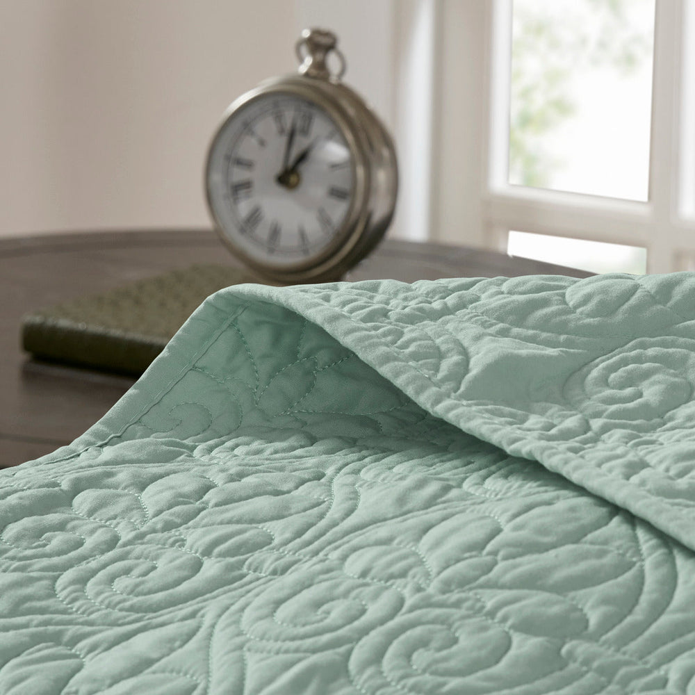 Reversible Bedspread Set Seafoam King Media 2
