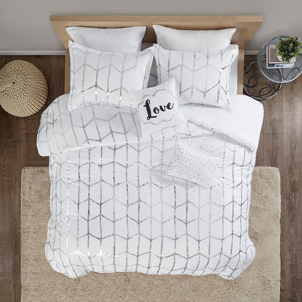 Twin/Twin XL Metallic Printed Comforter Set Media 11