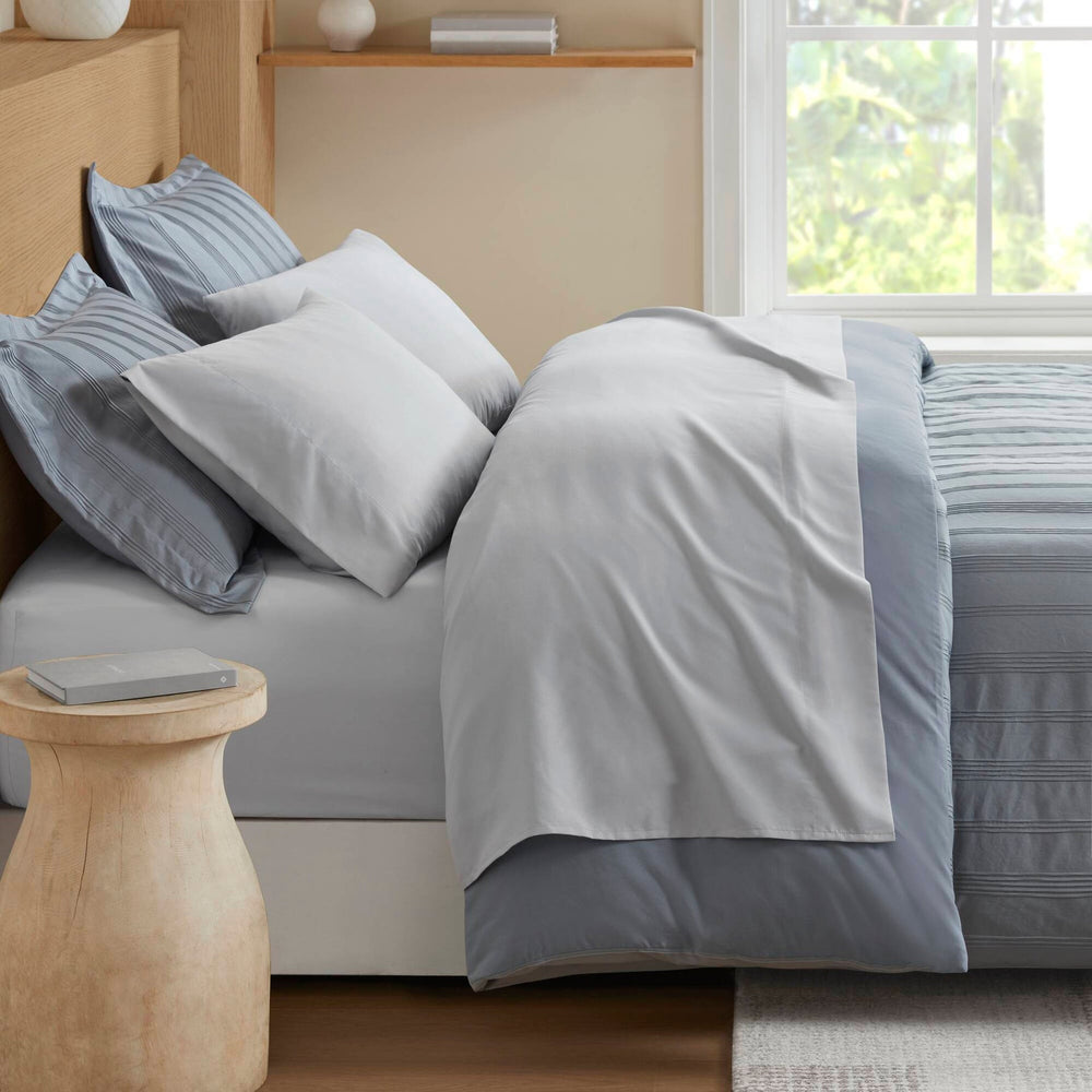 3-Piece King Woven Striped Duvet Set Media 19