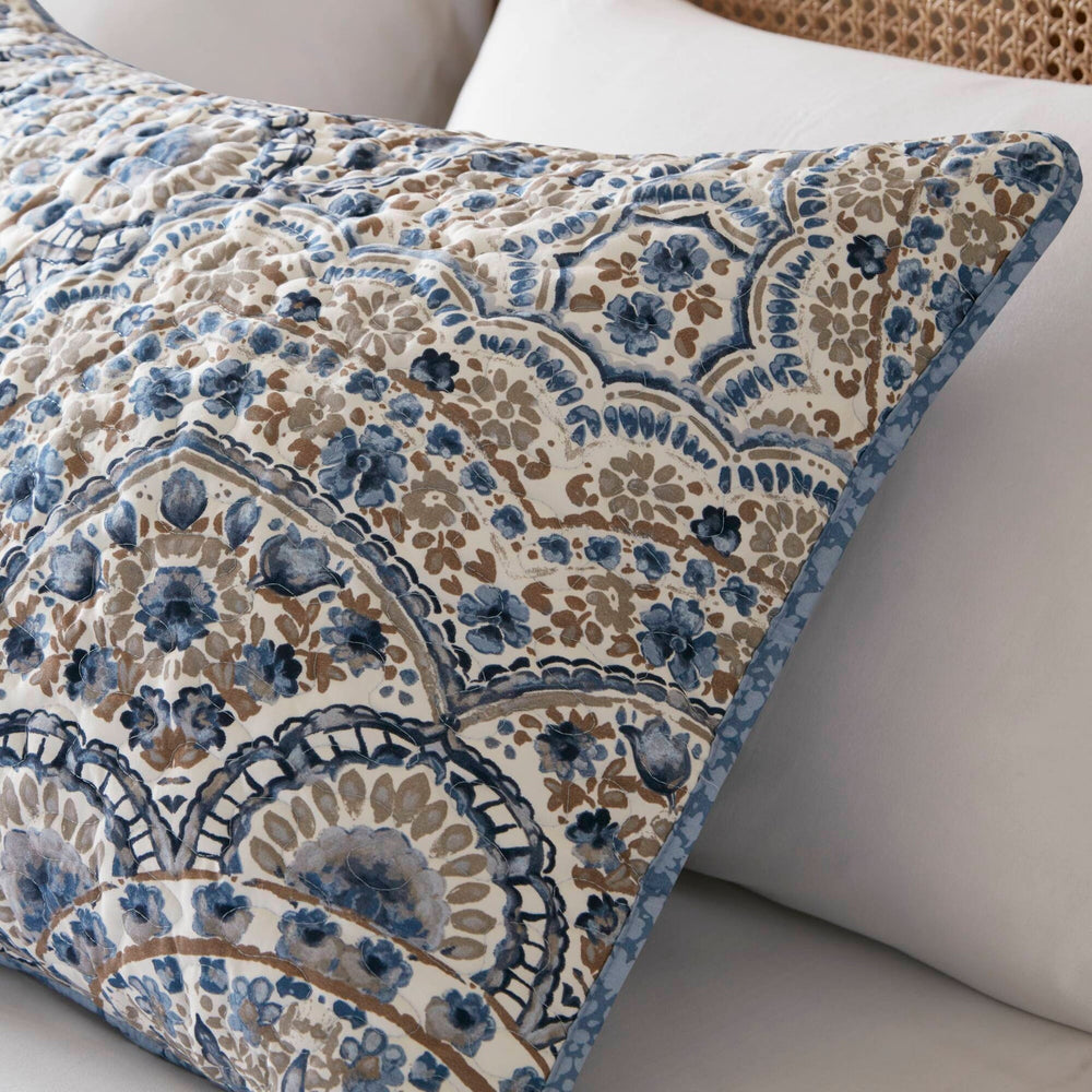 3-Piece King Boho Floral Reversible Quilt Media 16