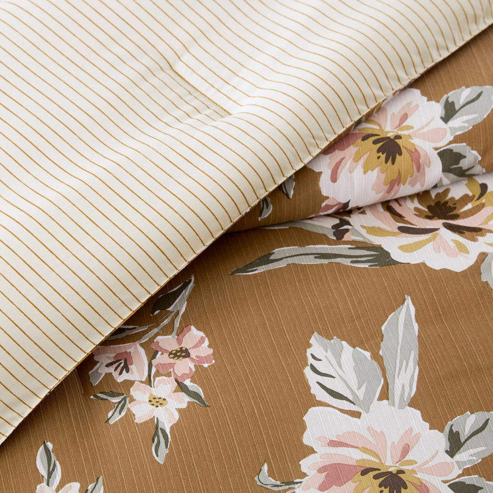 7-Piece King Vin  Floral Comforter Set, Terracotta Media 18
