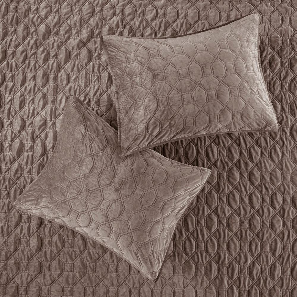 3 Piece Velvet Quilt Set Taupe King/Cal King Media 7