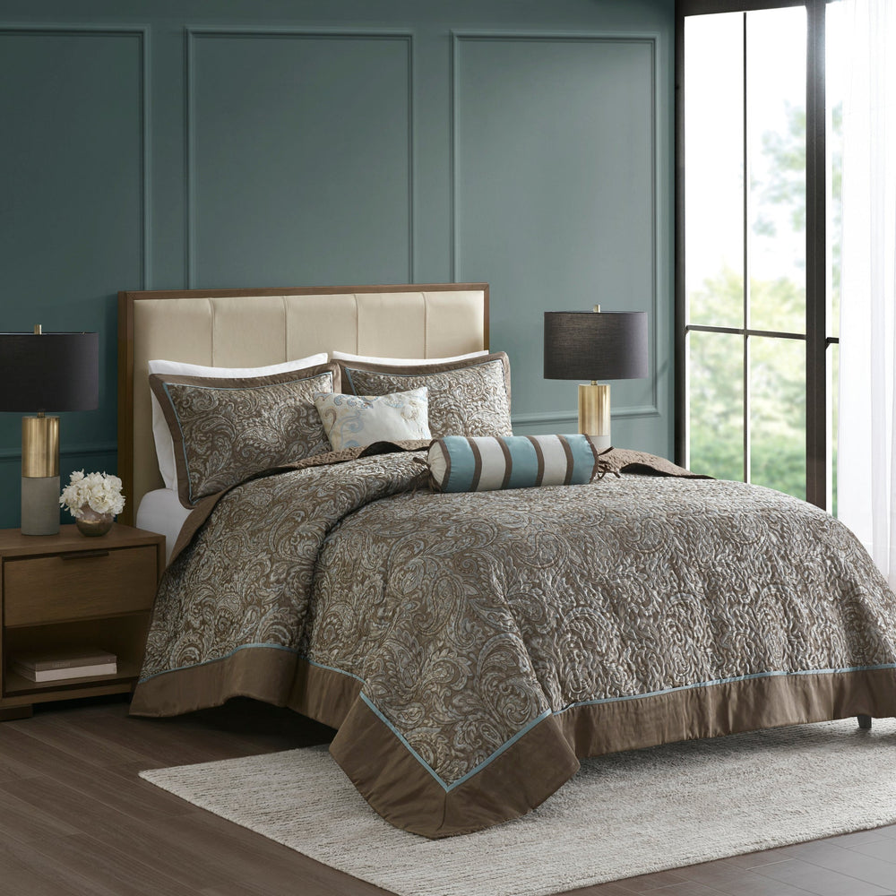 5 Piece Jacquard Bedspread Set with Throw Pillows Blue/Brown King Media 1