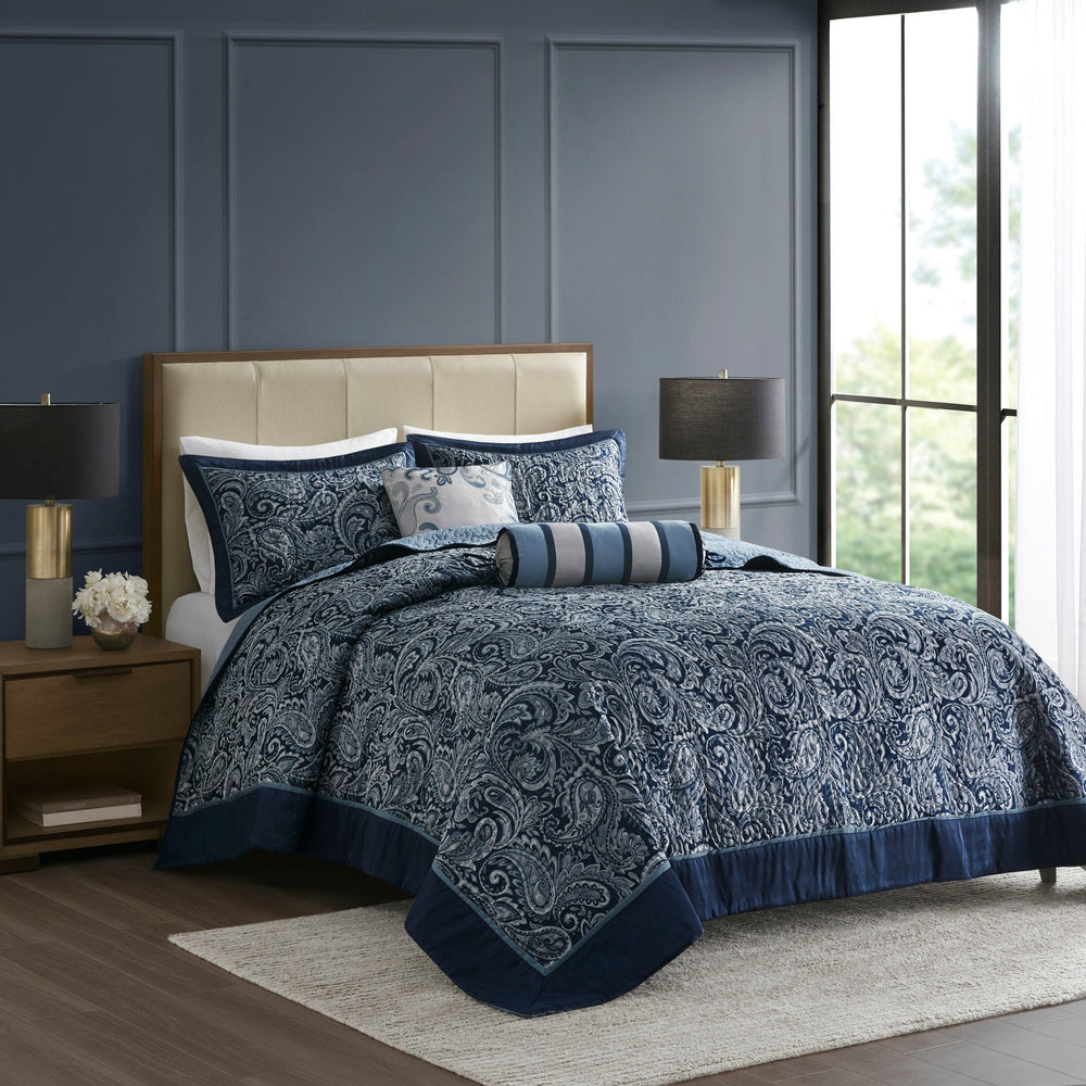 5 Piece Jacquard Bedspread Set with Throw Pillows Navy King Media 1