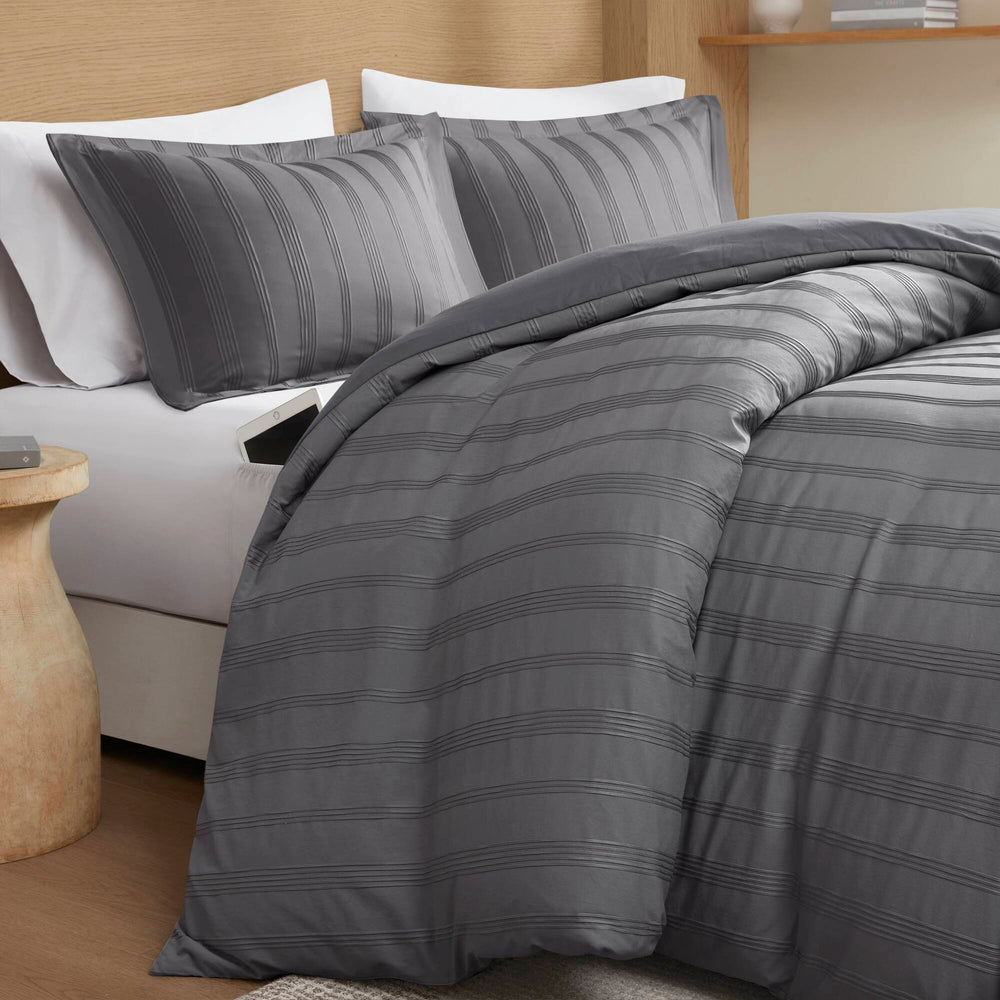 3-Piece King Woven Striped Duvet Set Media 19