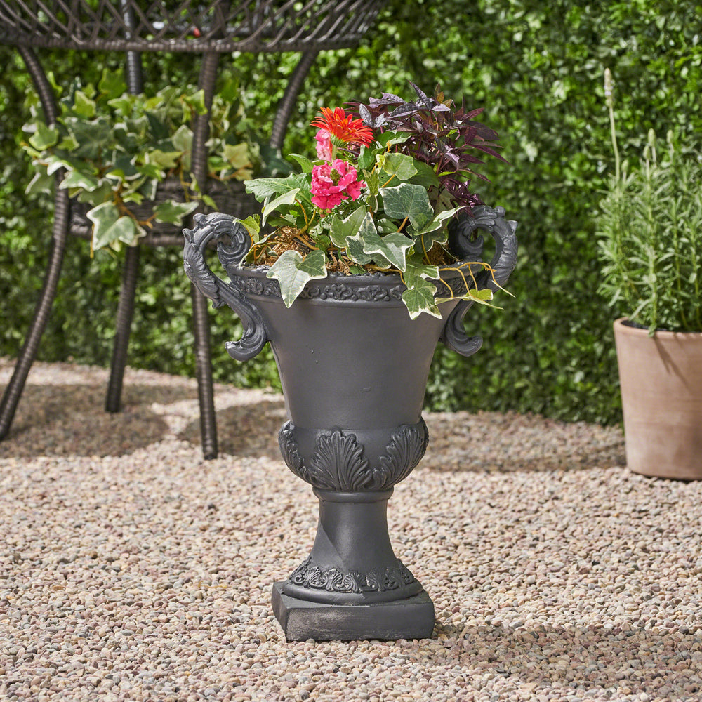 DELPHINE URN Media 4