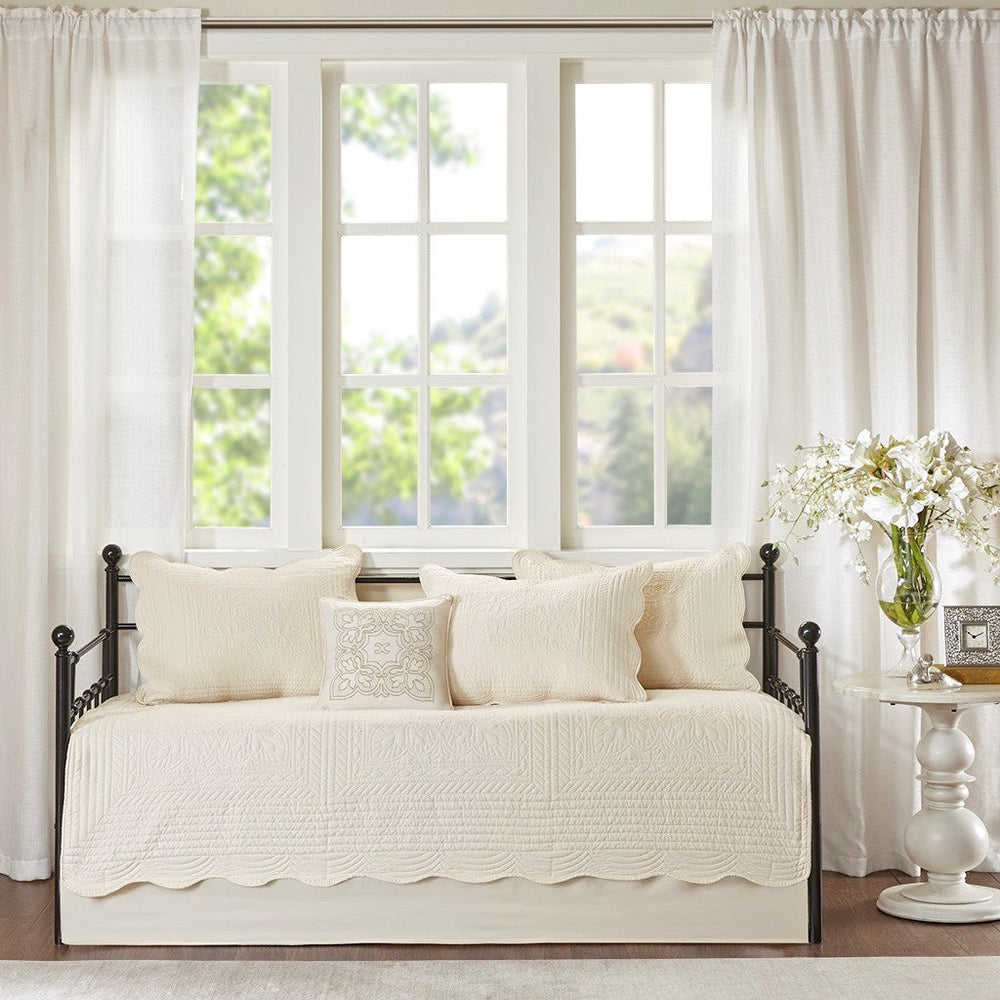 6 Piece Reversible Scalloped Edge Daybed Cover Set Cream Daybed Media 2