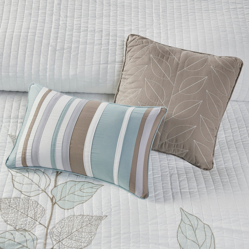 6 Piece Embroidered Quilt Set with Throw Pillows Blue Full/Queen Media 2