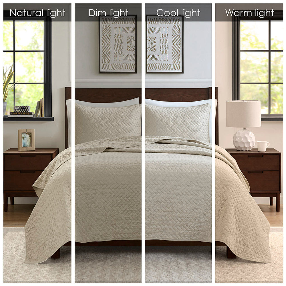 Queen 3 Piece Luxurious Oversized Quilt Set Media 10