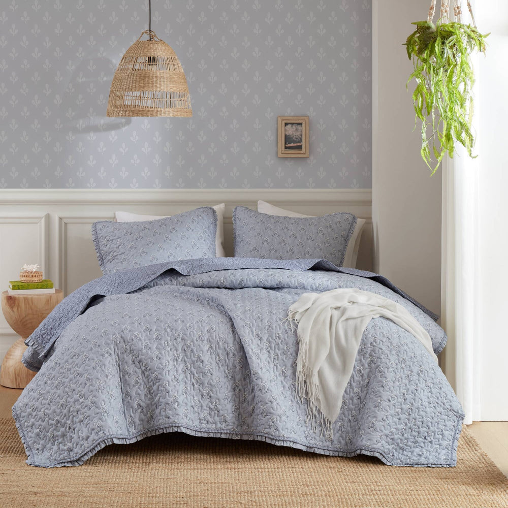 3-Piece Queen 3 Piece Ruffle Printed Quilt Set,Blue Media 1