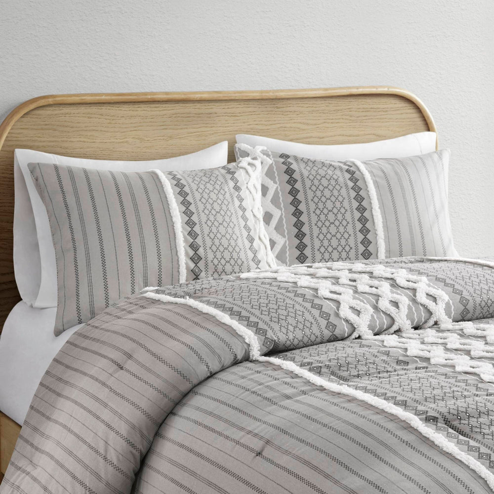 Cotton Printed Comforter Set with Chenille Gray King/Cal King Media 4