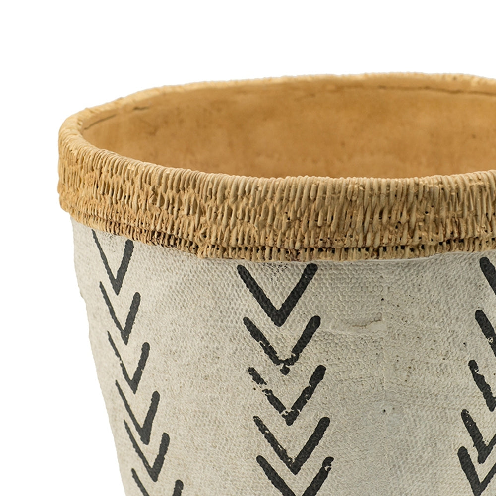 Set of 2 White and Brown Cement Planters with V Pattern, L:D10x8'  S:D8x6.5' Media 4