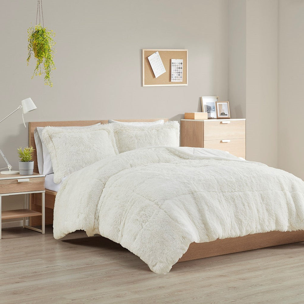 Full/Queen Shaggy Long Fur Comforter Mini Set Media 1