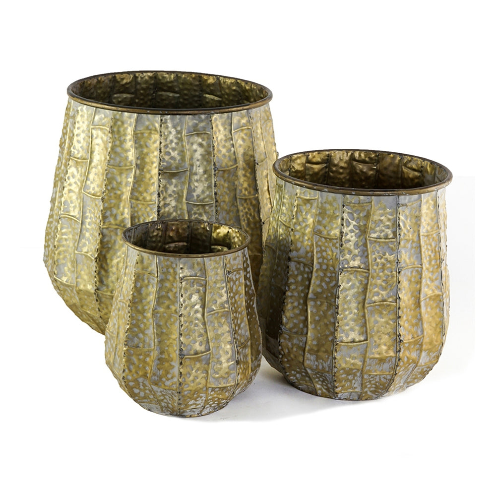 Set of 3 Metal Planter Distressed, L:12x12x14' M:9x9x11.5' S:6.3x6.3x8.7' Media 2