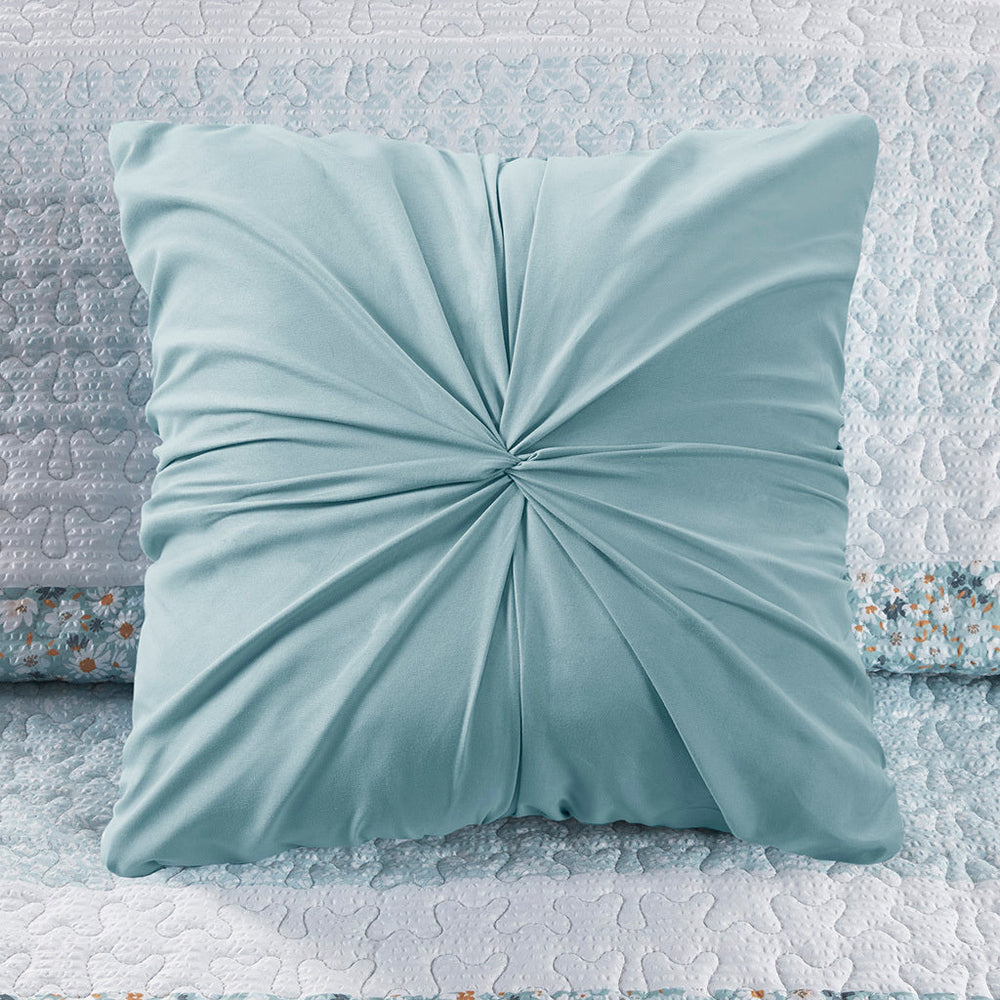 King/Cal King 4 Piece Seersucker Quilt Set with Throw Pillow Media 14