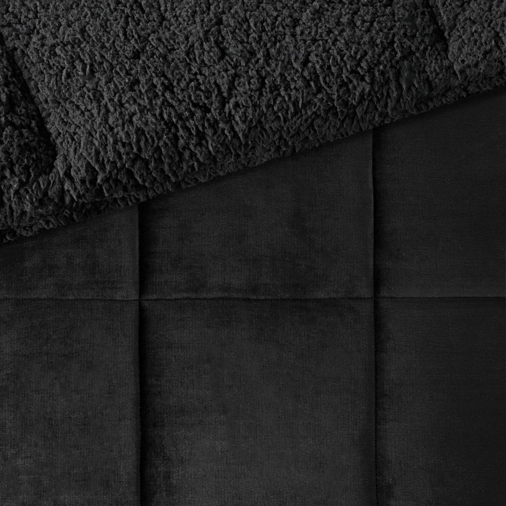 4-Piece King Plush to Sherpa Down Alternative Comforter Set,Black/Black Media 2
