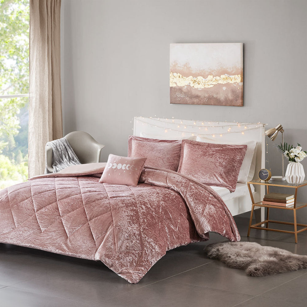 King/Cal King Velvet Duvet Cover Set with Throw Pillow Media 1