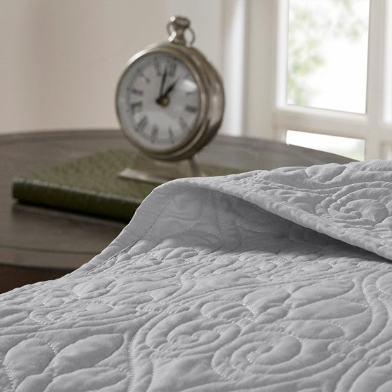 Reversible Quilt Set Grey King/Cal King Media 7
