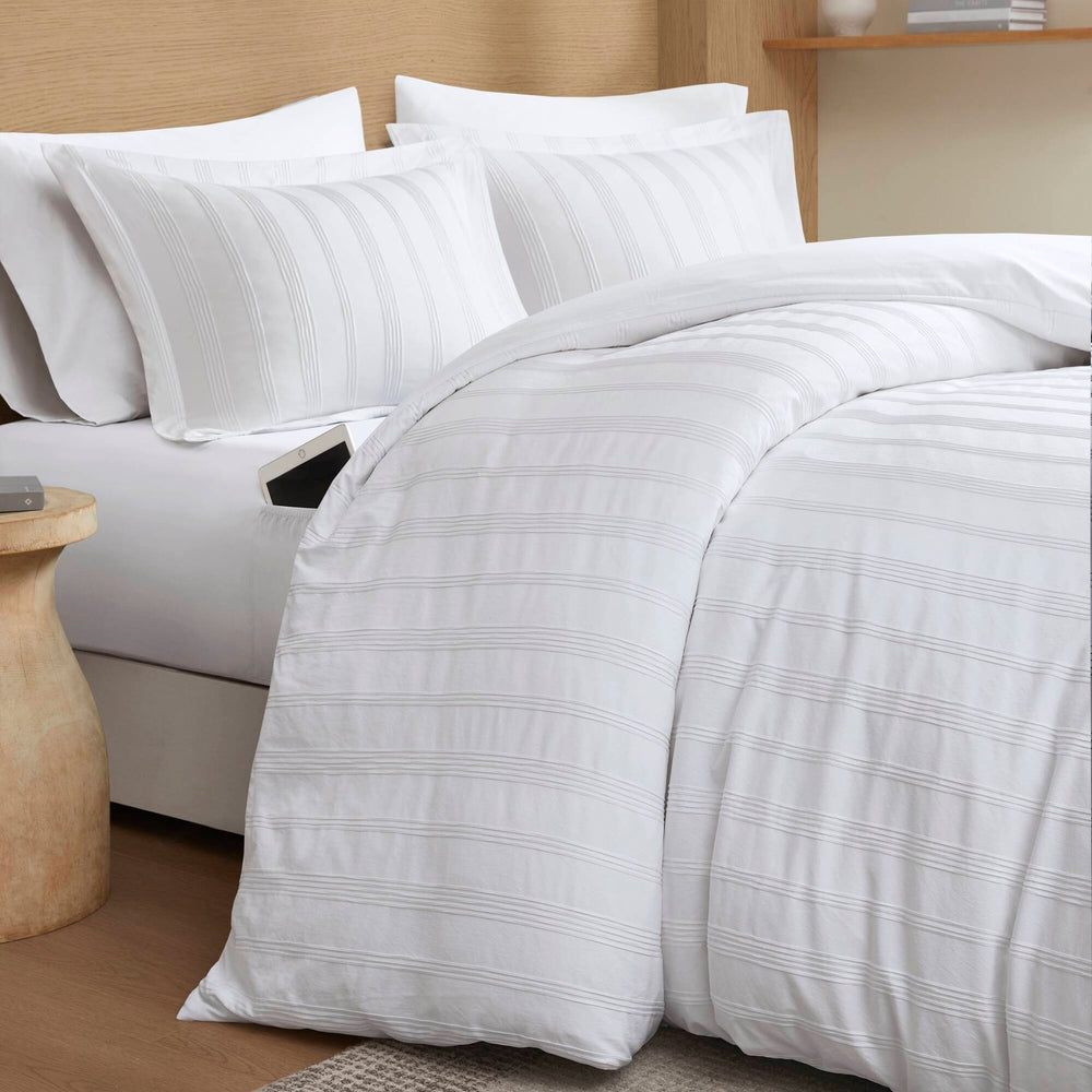 3-Piece King Woven Striped Duvet Set Media 15