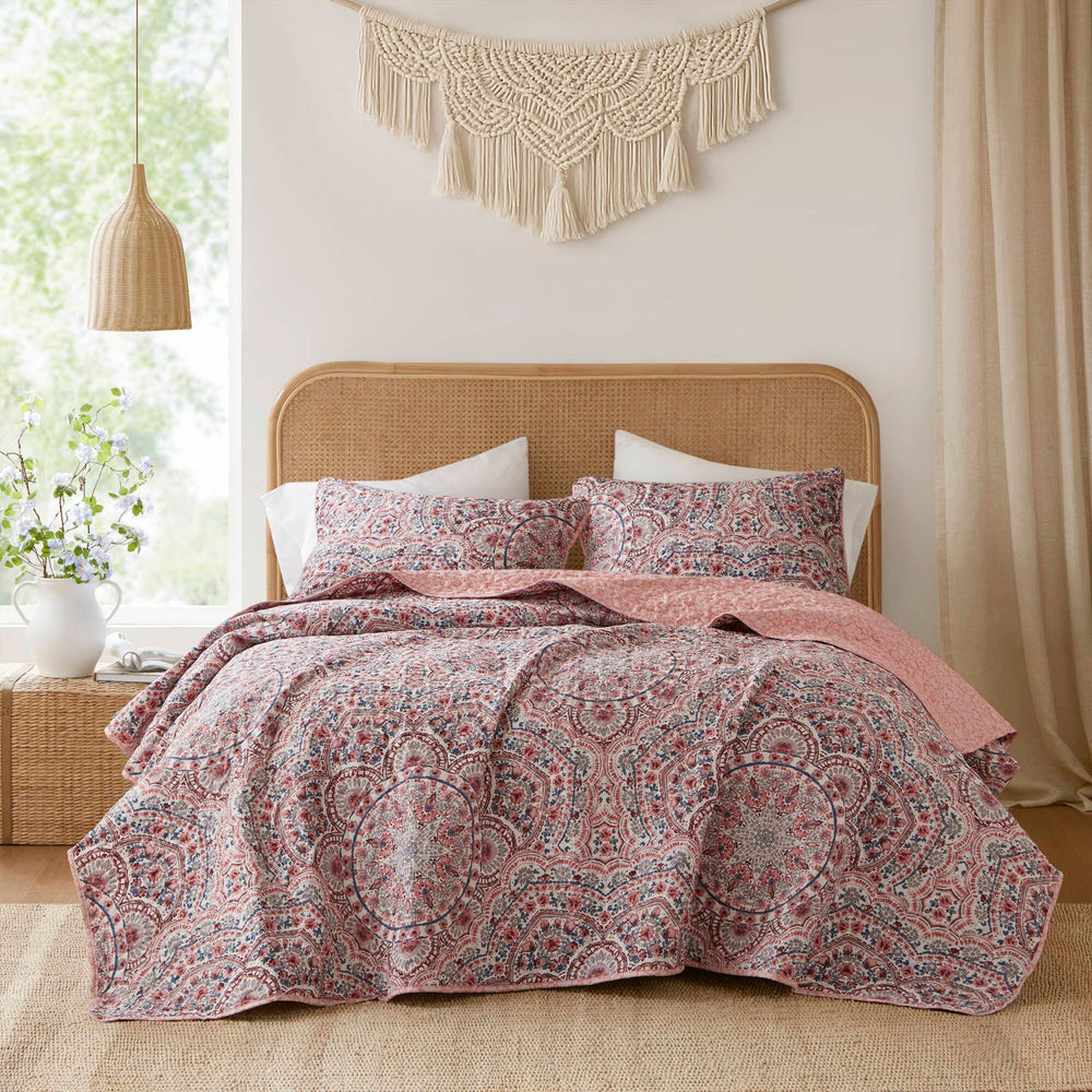 3-Piece Full/Queen Boho Floral Reversible Quilt Media 22