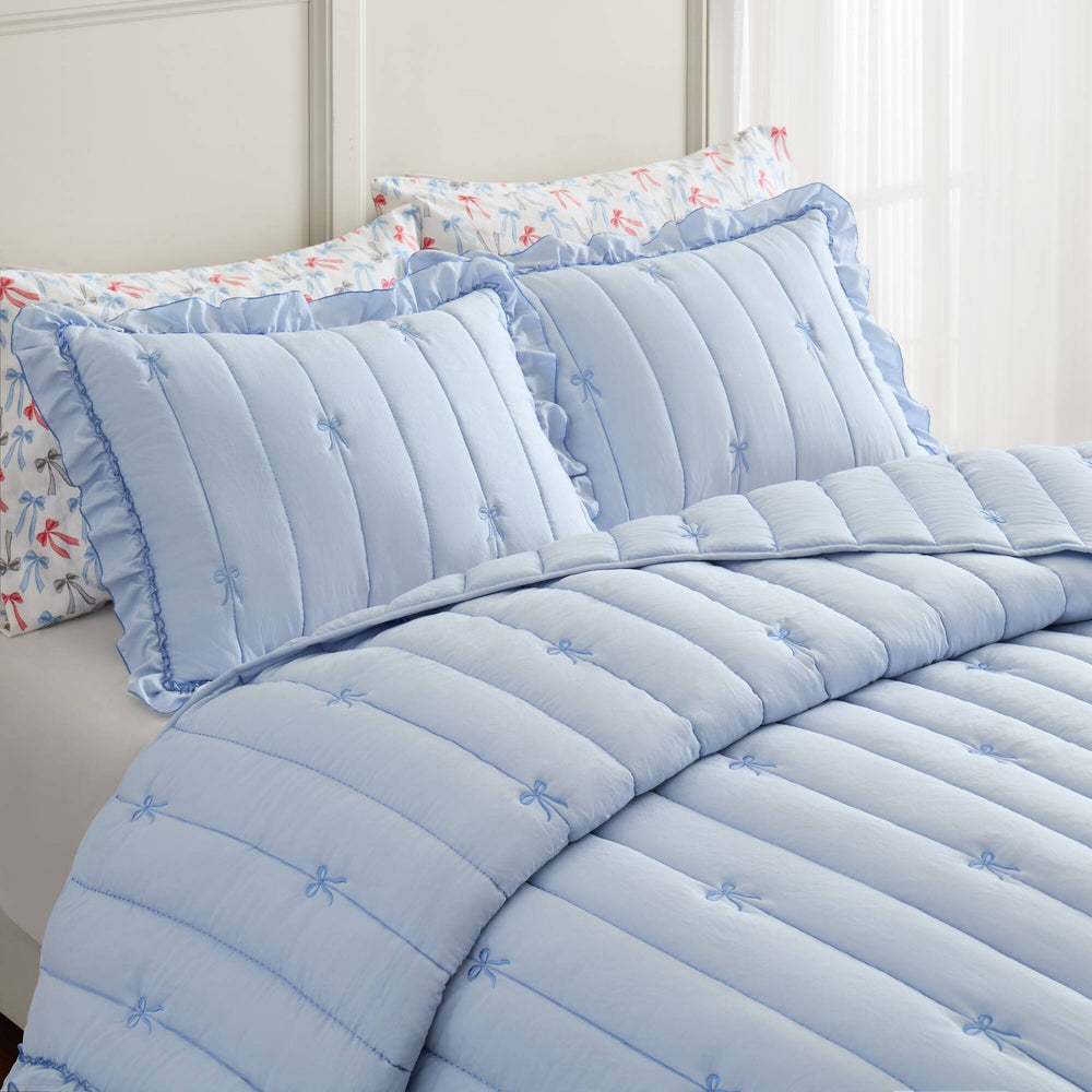 3- Piece Full/Queen Quilt Mini Set Media 11