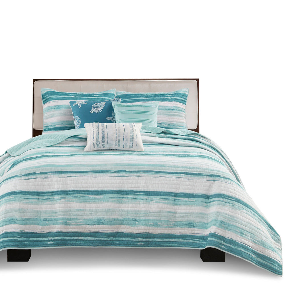 6 Piece Printed Quilt Set with Throw Pillows Aqua King/Cal King Media 12
