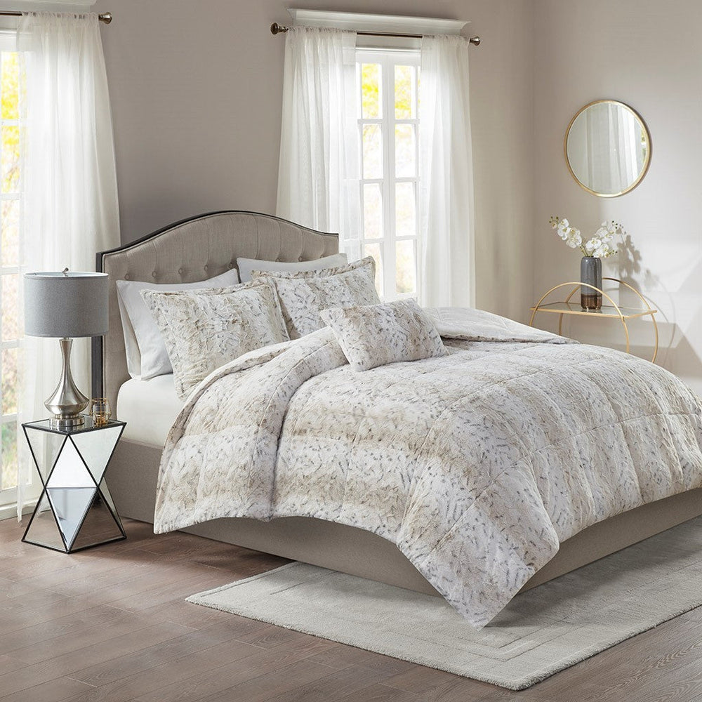 Full/Queen 4PC Faux Fur Comforter Set Media 1