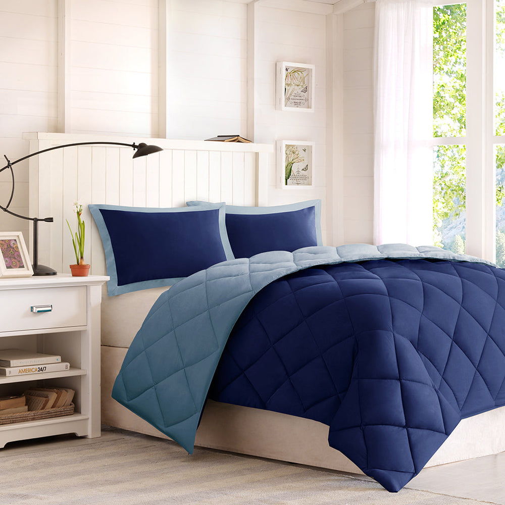 Full/Queen 3M Scotchgard Diamond Quilting Reversible Down Alternative Comforter Set Media 1