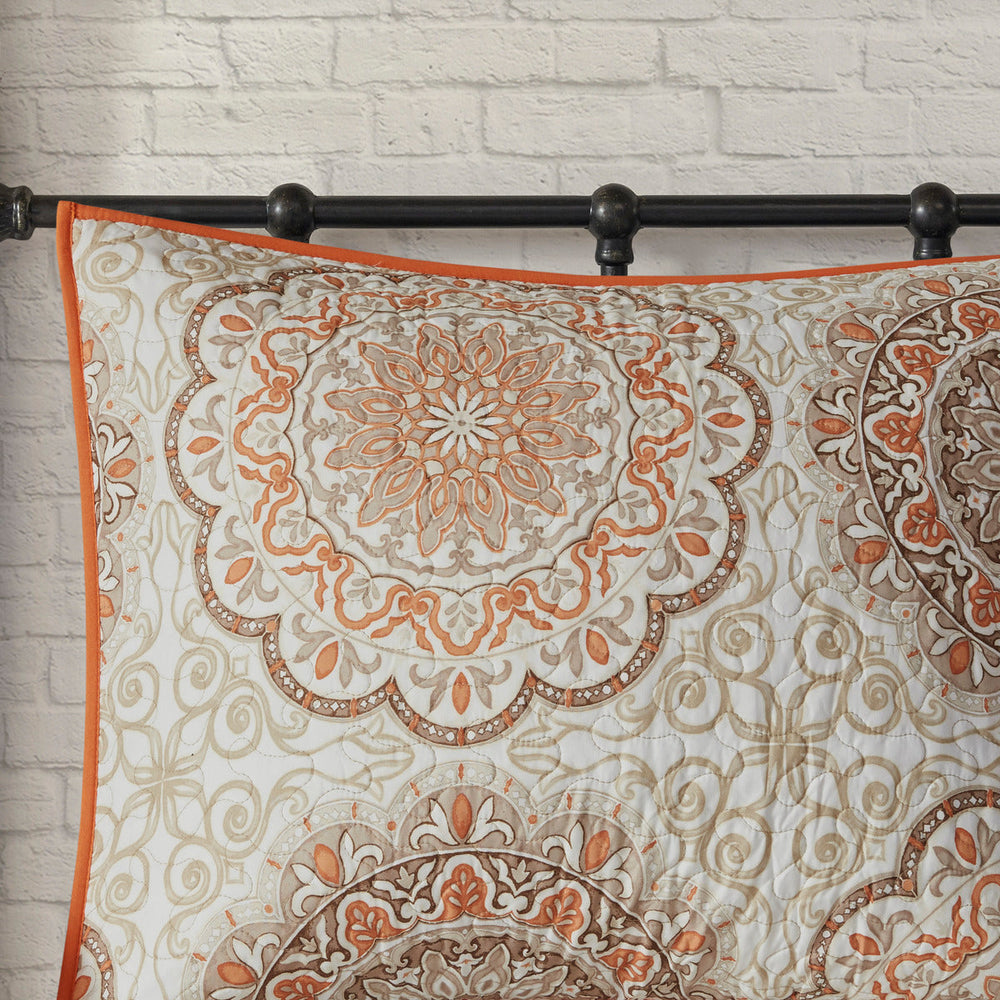 6 Piece Reversible Quilt Set with Throw Pillows Orange King/Cal King Media 11