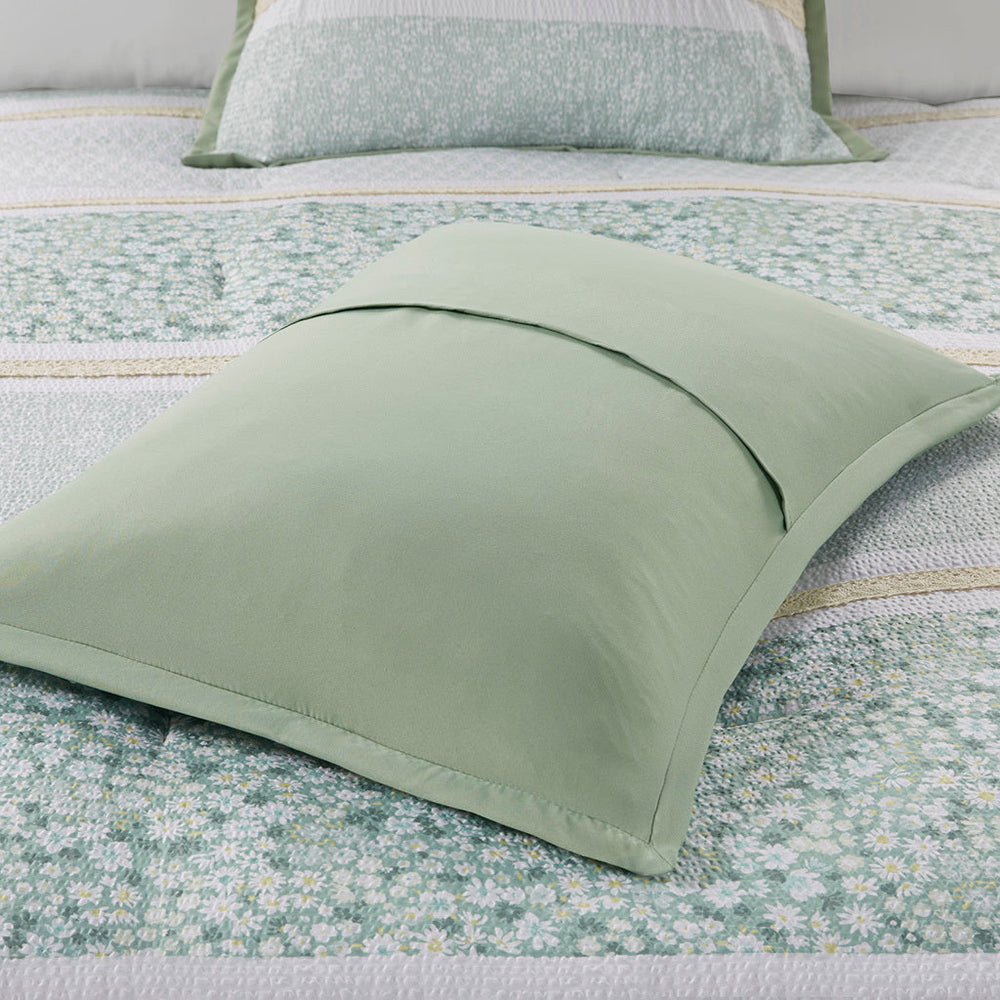 Full/Queen 5 Piece Seersucker Comforter Set with Throw Pillows Media 11