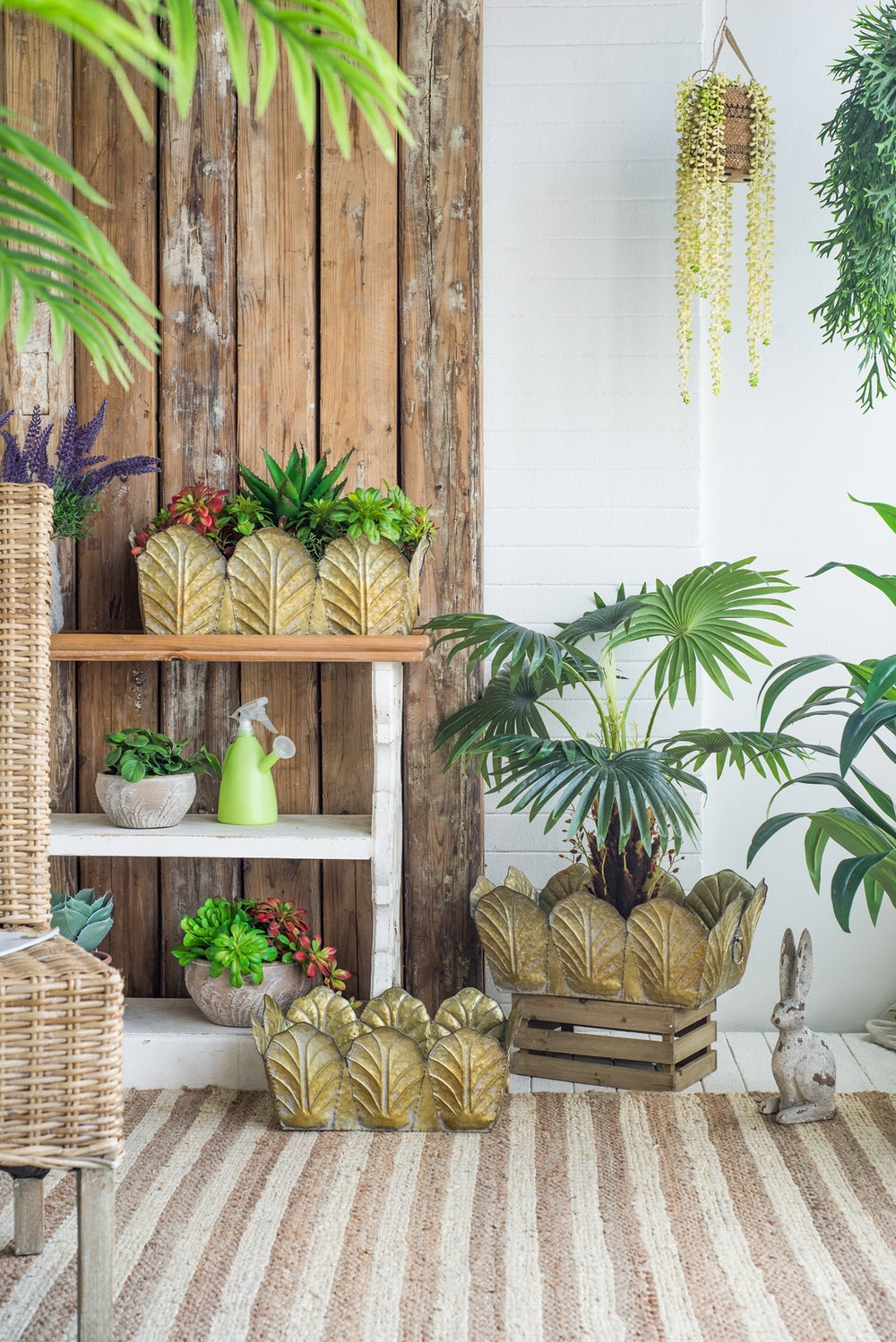 Set of 3 Metal Planter Distressed, L:22x16.7x8.3' M:21x16.5x7.3' S:18x13.5x7' Media 9