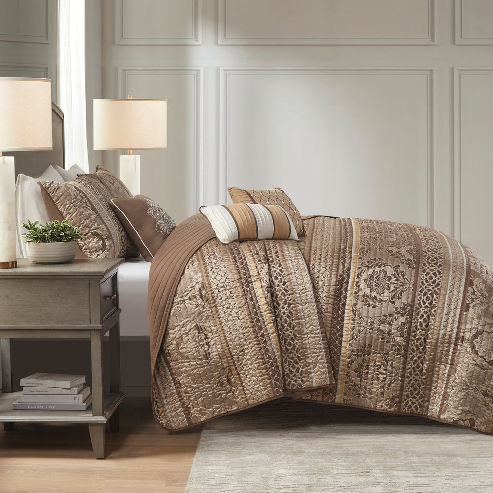 6 Piece Jacquard Quilt Set with Throw Pillows Brown/Gold Full/Queen Media 11