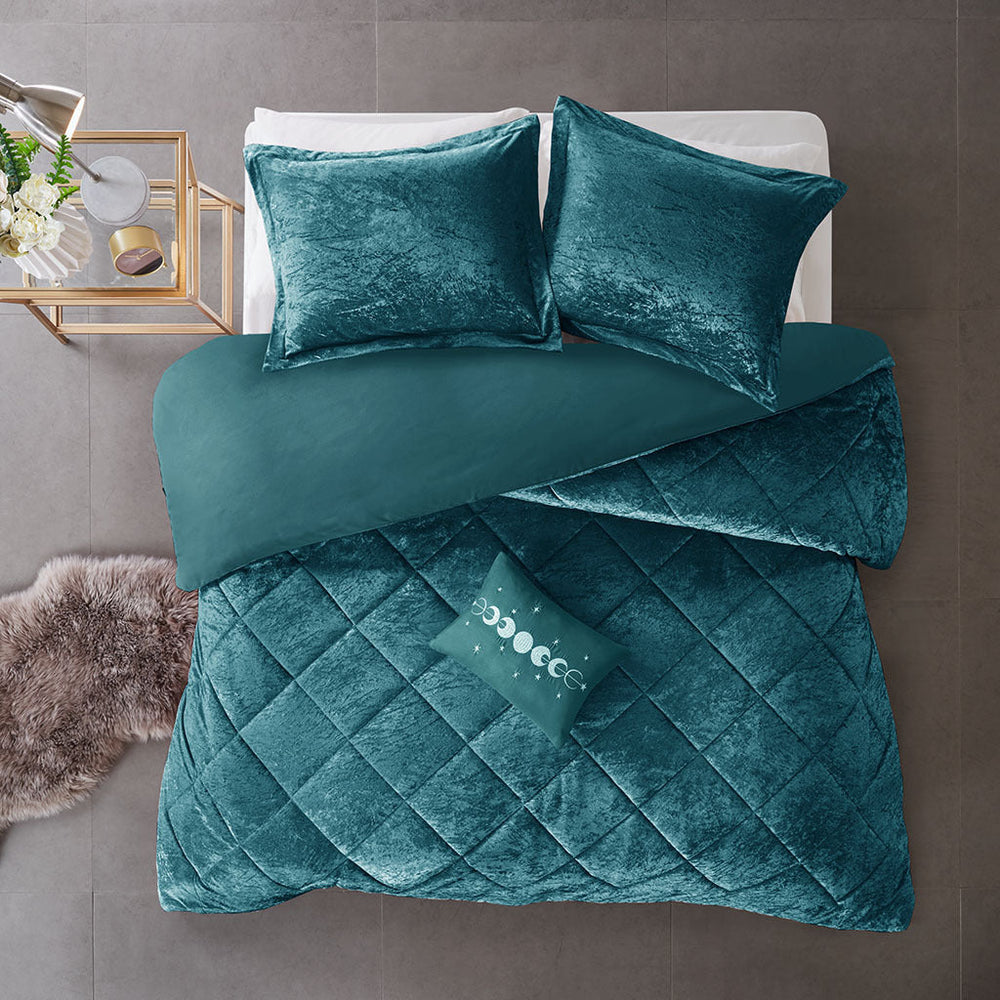 King/Cal King Velvet Duvet Cover Set with Throw Pillow Media 10