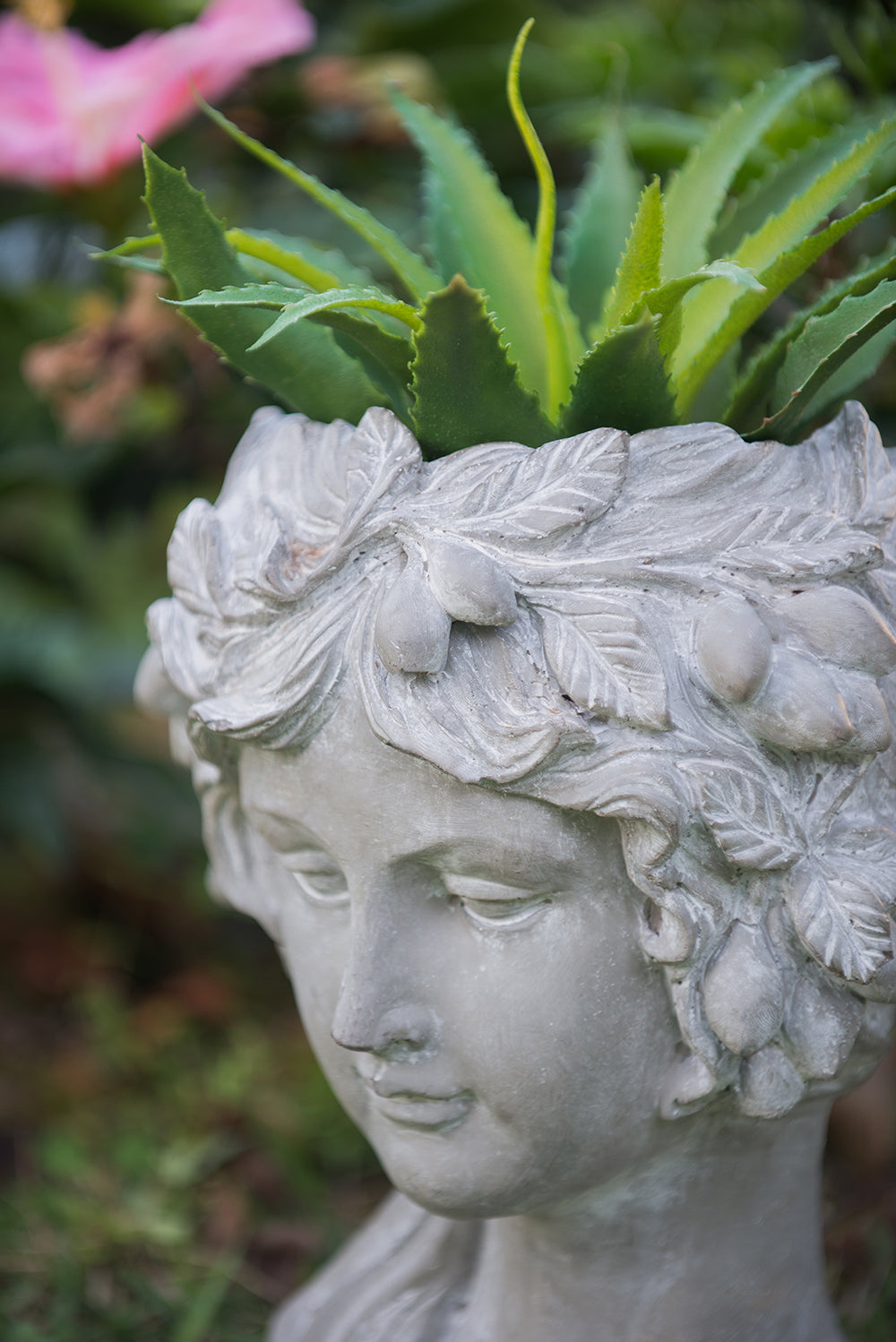 Cement Bust Wall Planter - Indoor Outdoor Home Garden Decor, 8' x 9' x 11.5' Media 10