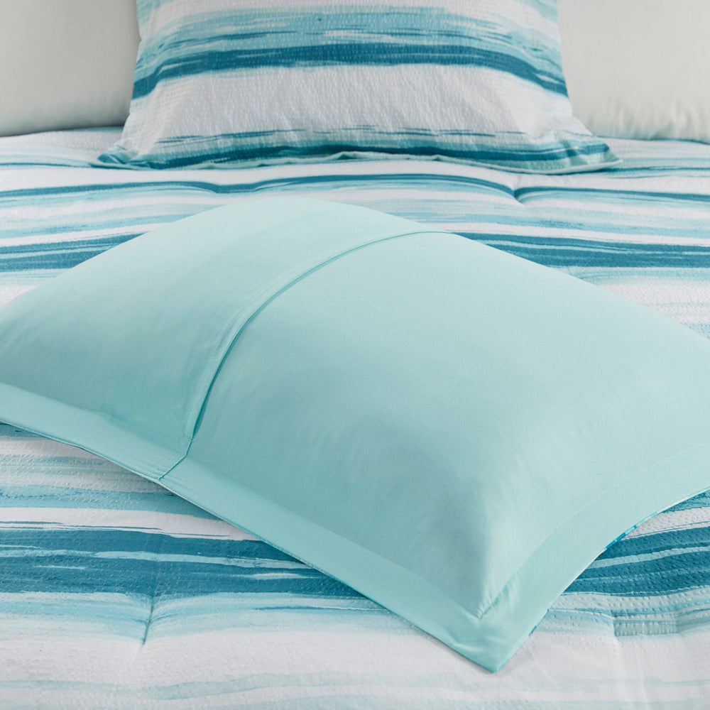 8 Piece Printed Seersucker Comforter and Quilt Set Collection Aqua King/Cal King Media 13