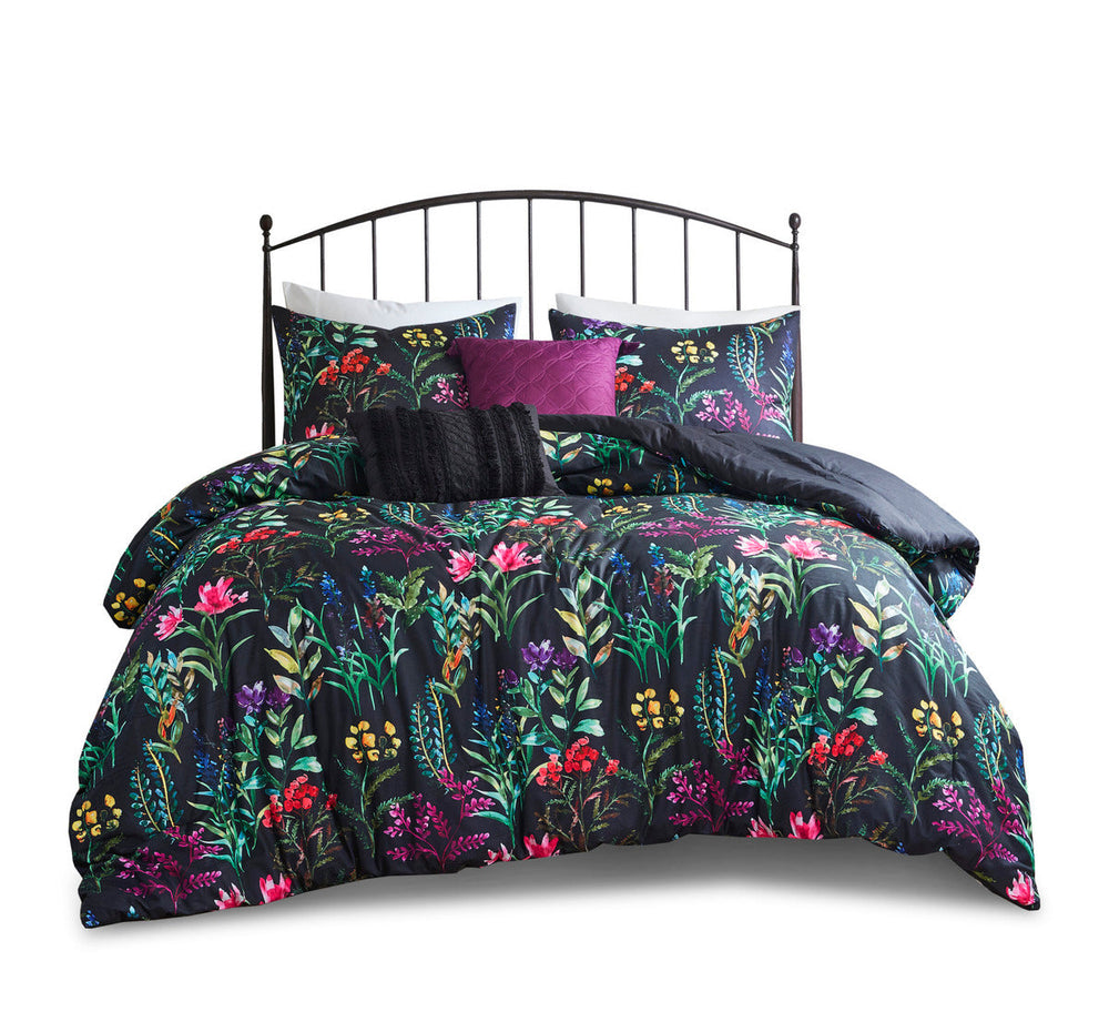 5 Piece Comforter Set Black Full/Queen Media 13