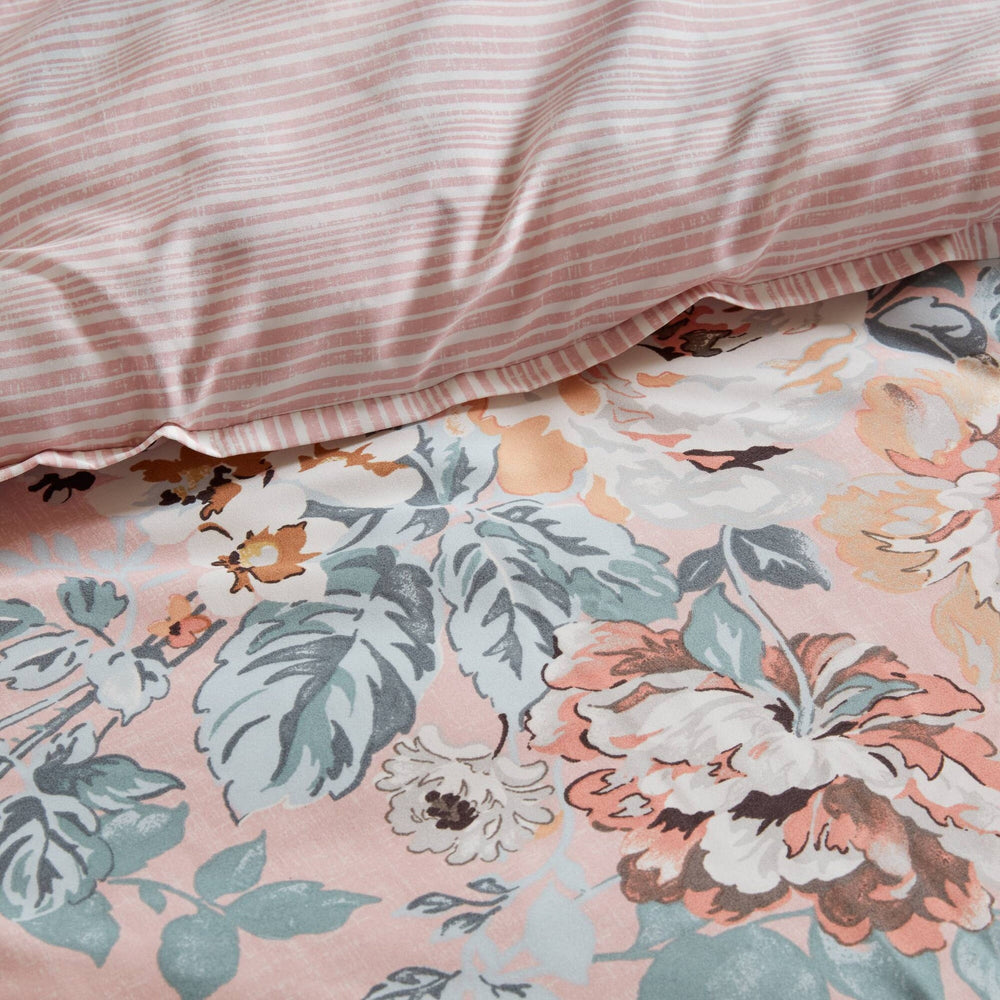 7-Piece Queen 7 Piece Vin -inspired Collection floral print,Pink Media 9