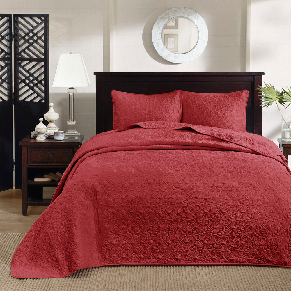 Reversible Bedspread Set Red Queen Media 5