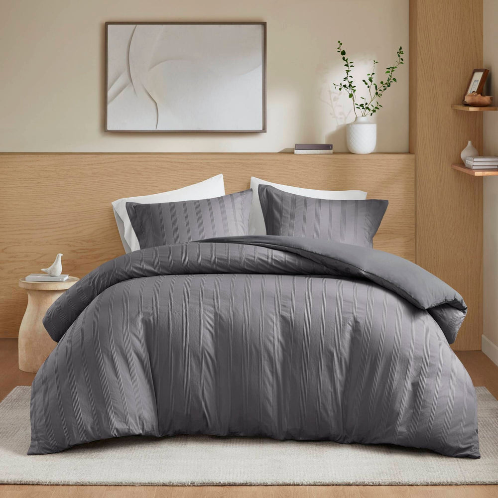 3-Piece Cal King Woven Striped Duvet Set Media 18