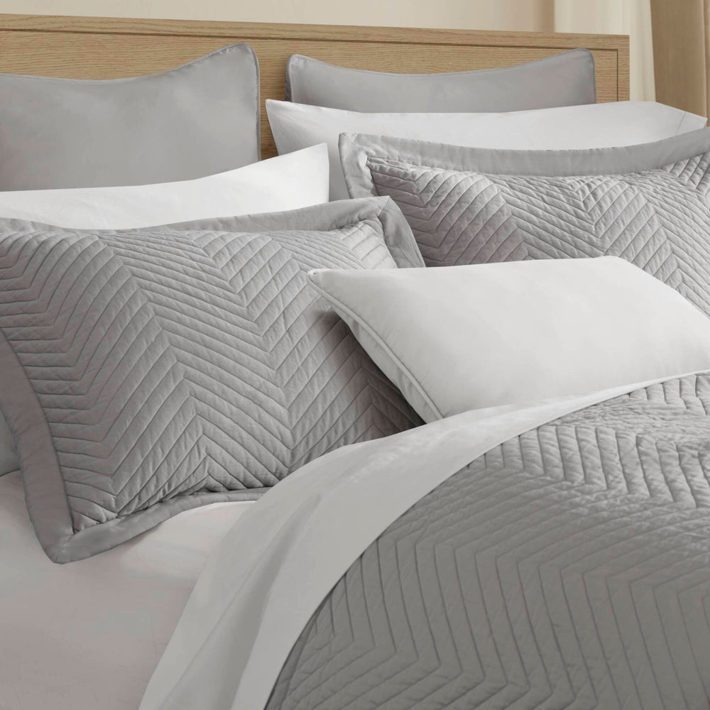 Full/Queen 3 Piece Cotton Quilt Set Light Gray Media 7