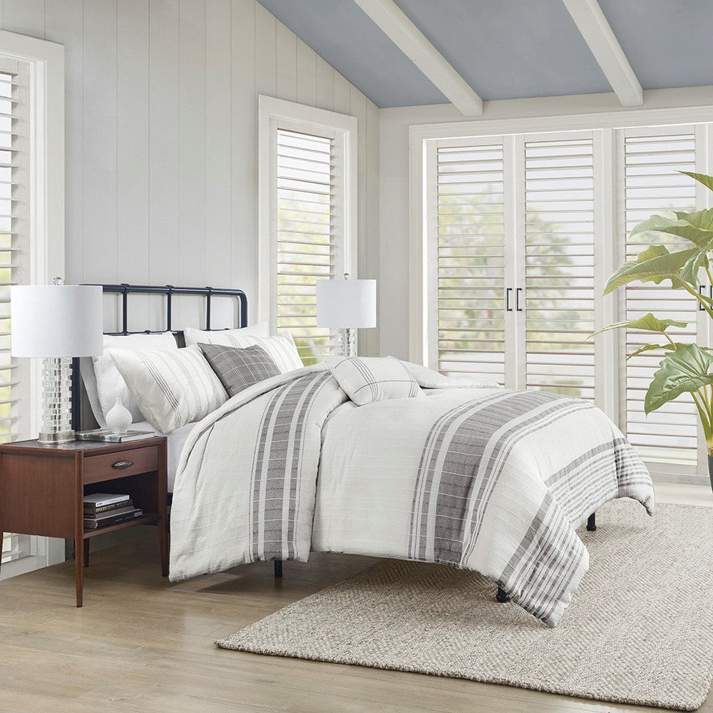 5 Piece Cotton Jaquard Duvet Set White/Grey King/Cal King Media 3