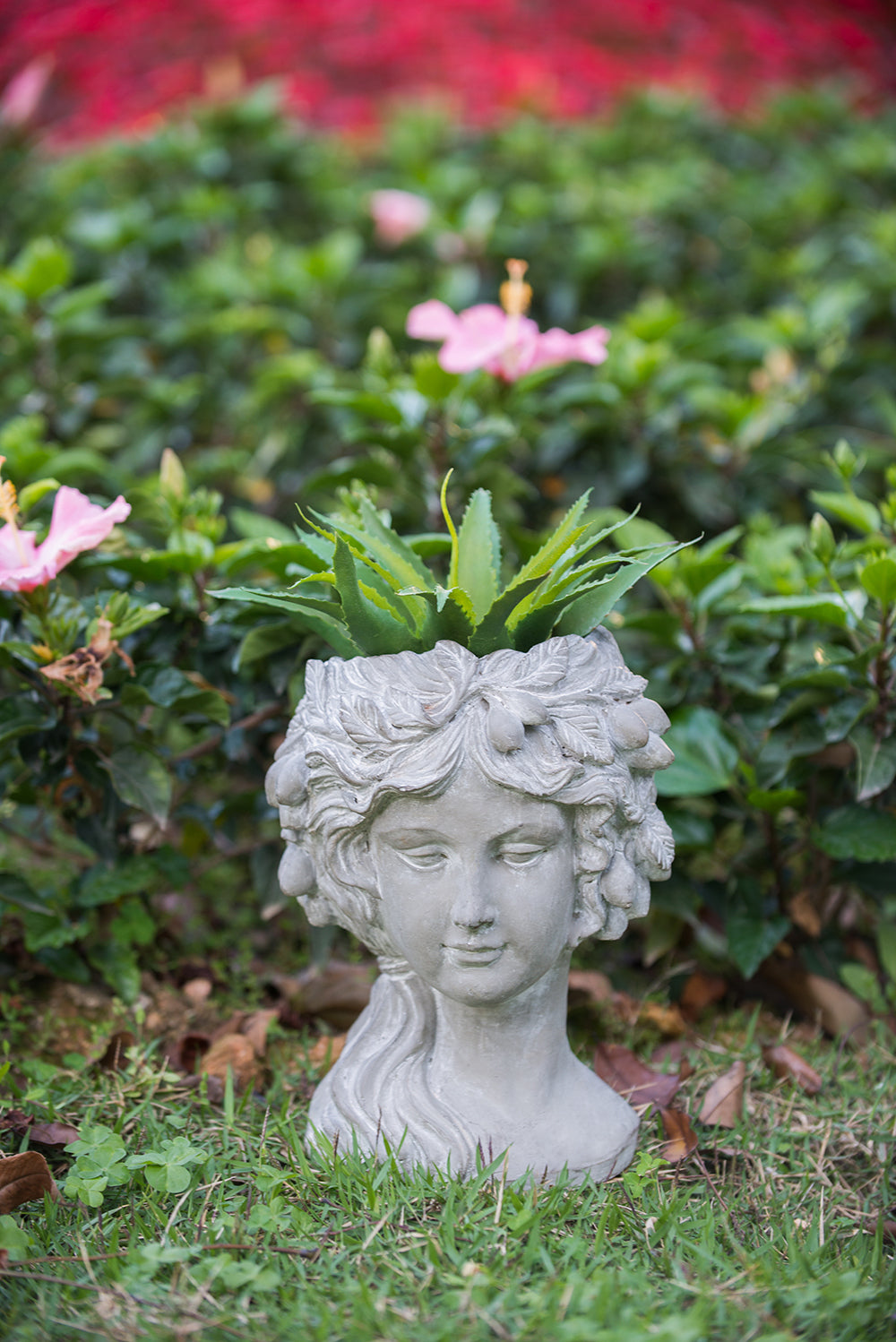 Cement Bust Wall Planter - Indoor Outdoor Home Garden Decor, 8' x 9' x 11.5' Media 1