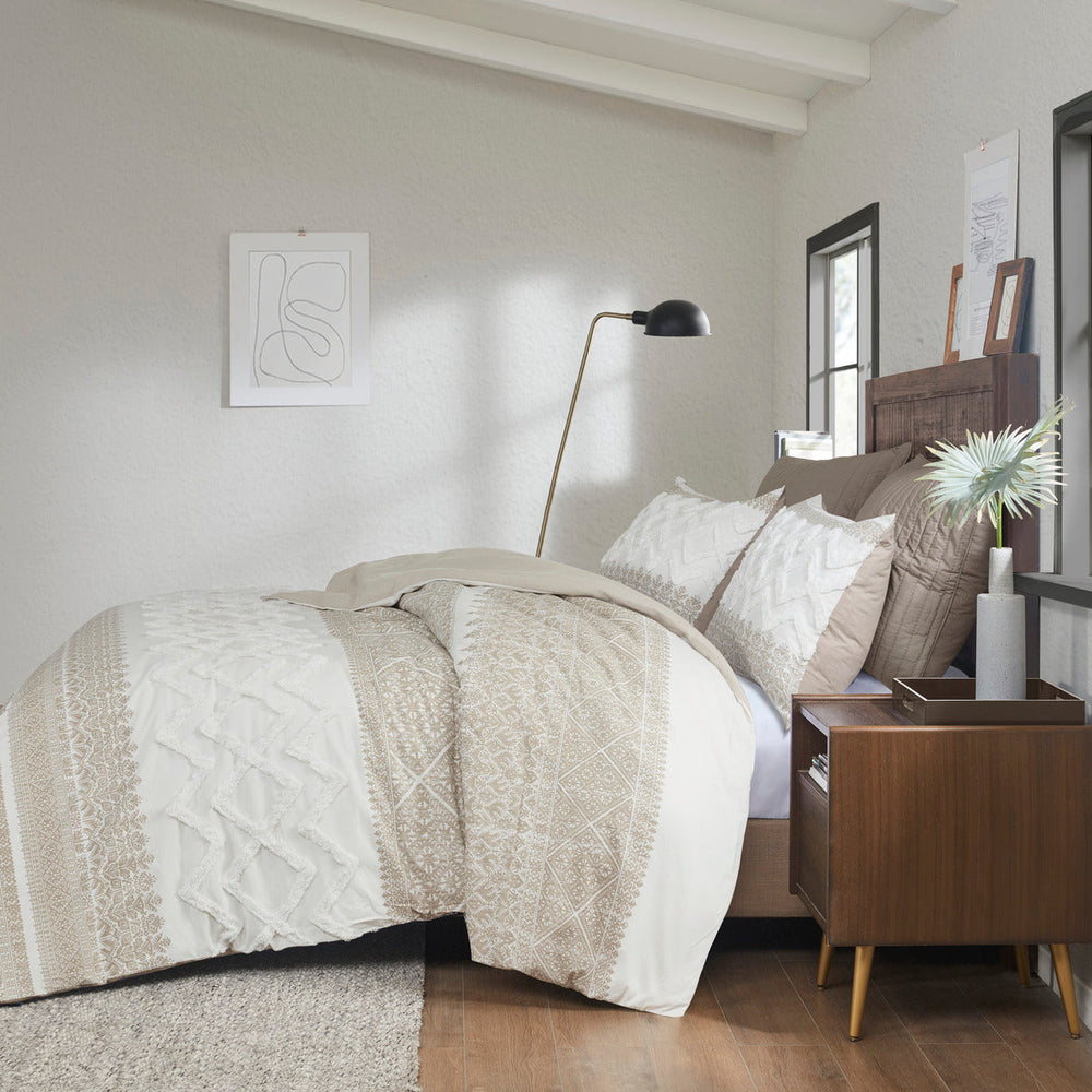 Full/Queen 3 Piece Cotton Duvet Cover Set with Chenille Tufting Media 14