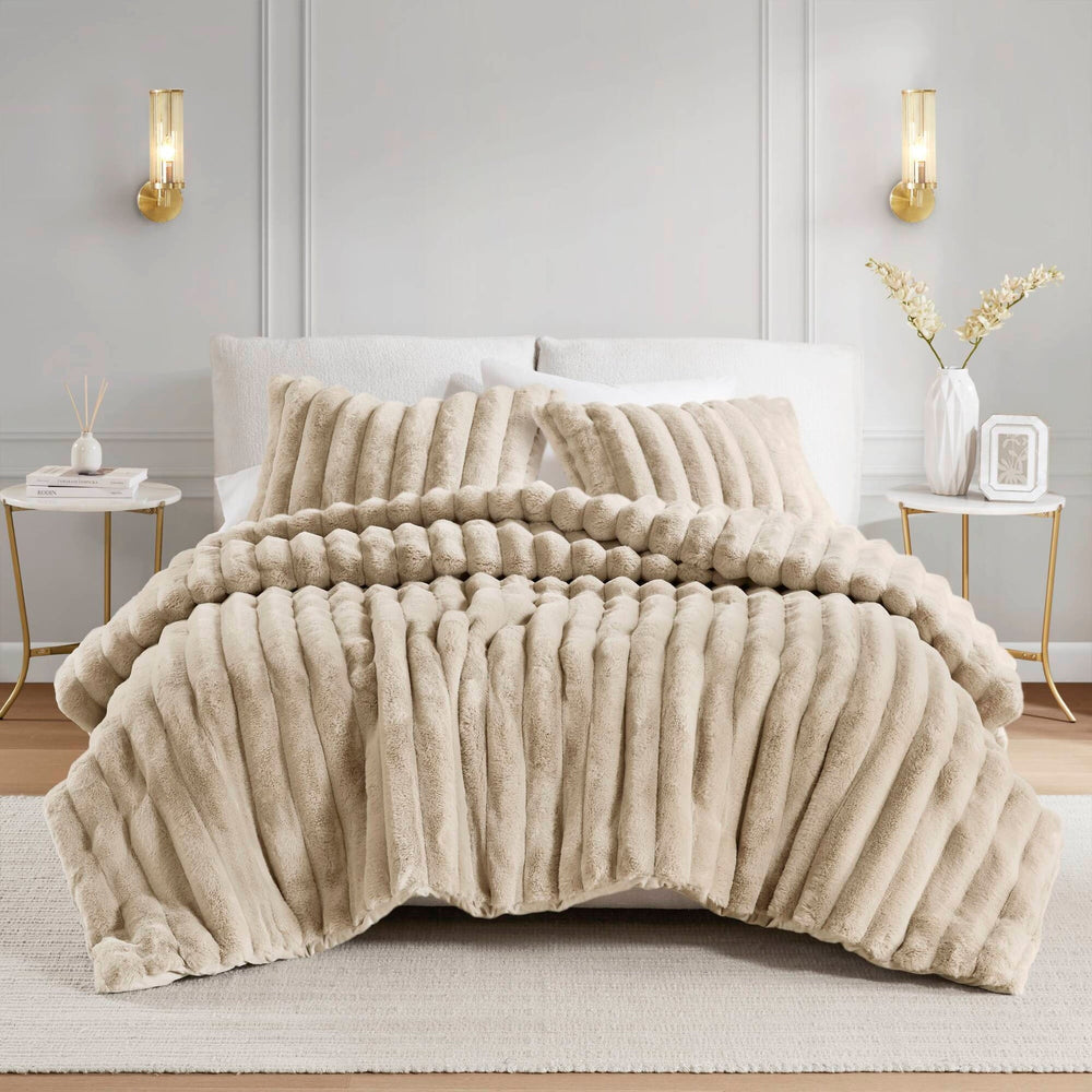 3 PCS King  soft Faux Fur Ribbed Comforter Set Taupe Media 5
