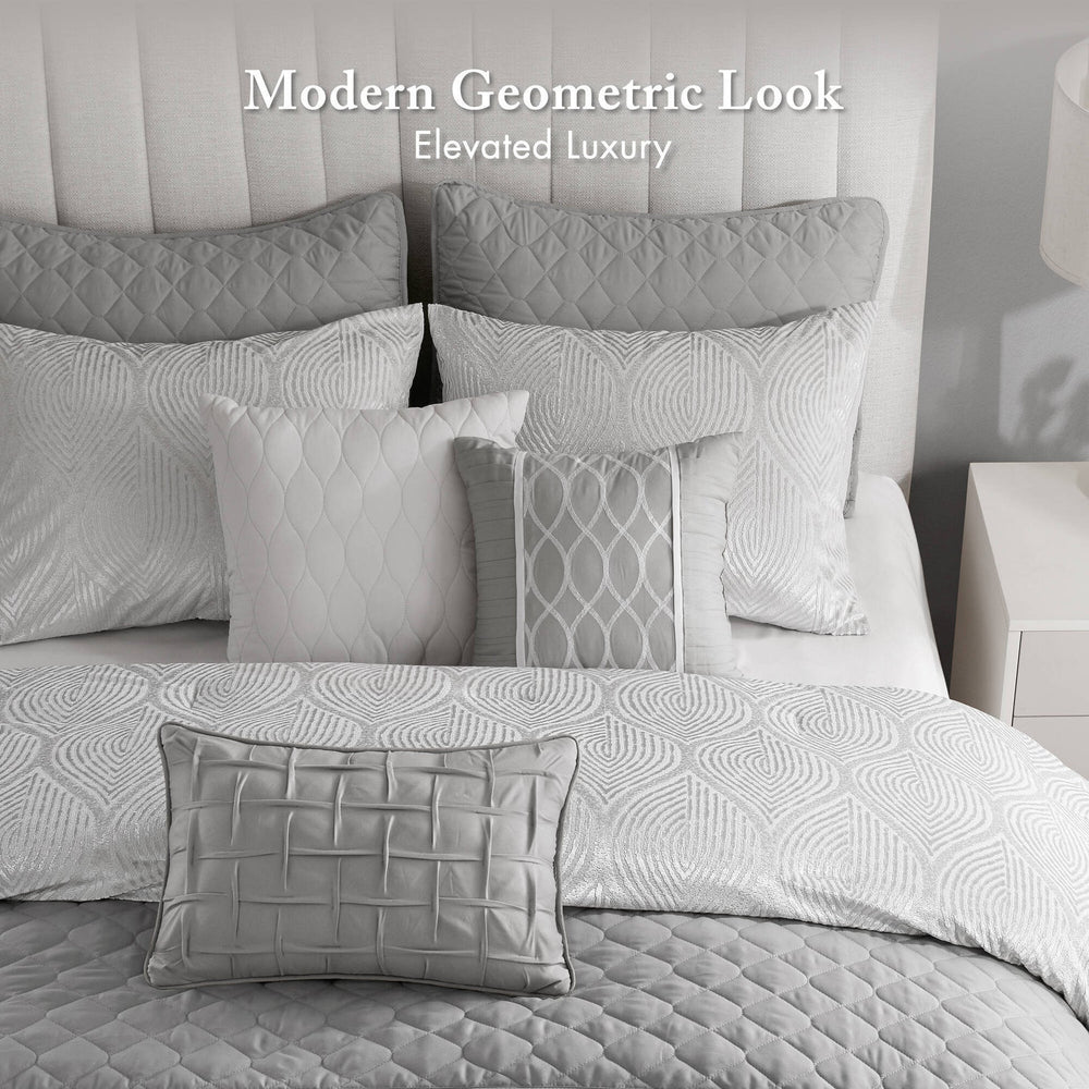 10- Piece King Jacquard Comforter Set Media 3