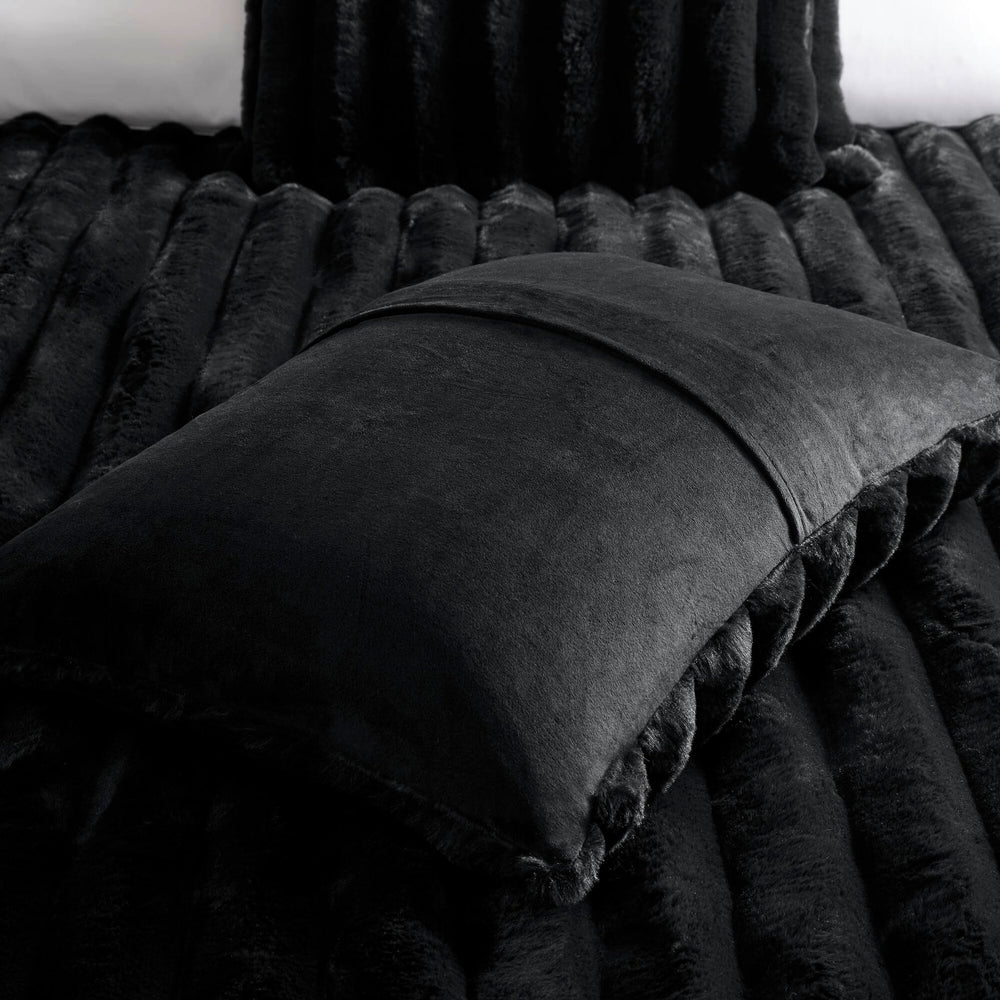 3 PCS King  soft Faux Fur Ribbed Comforter Set Black Media 11