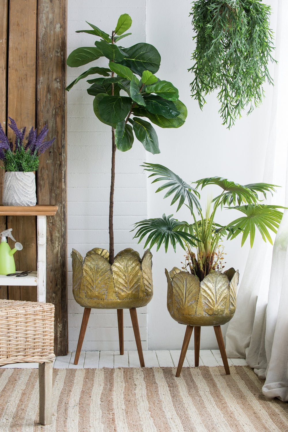 Set of 2 Metal Planter With Wood Legs Stand, L:D18.5x23.5' S:D15.7x20' Media 13
