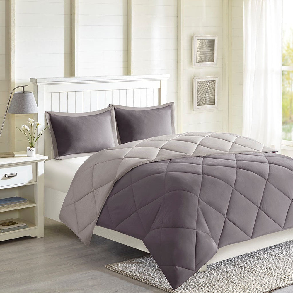 King 3M Scotchgard Diamond Quilting Reversible Down Alternative Comforter Set Media 4