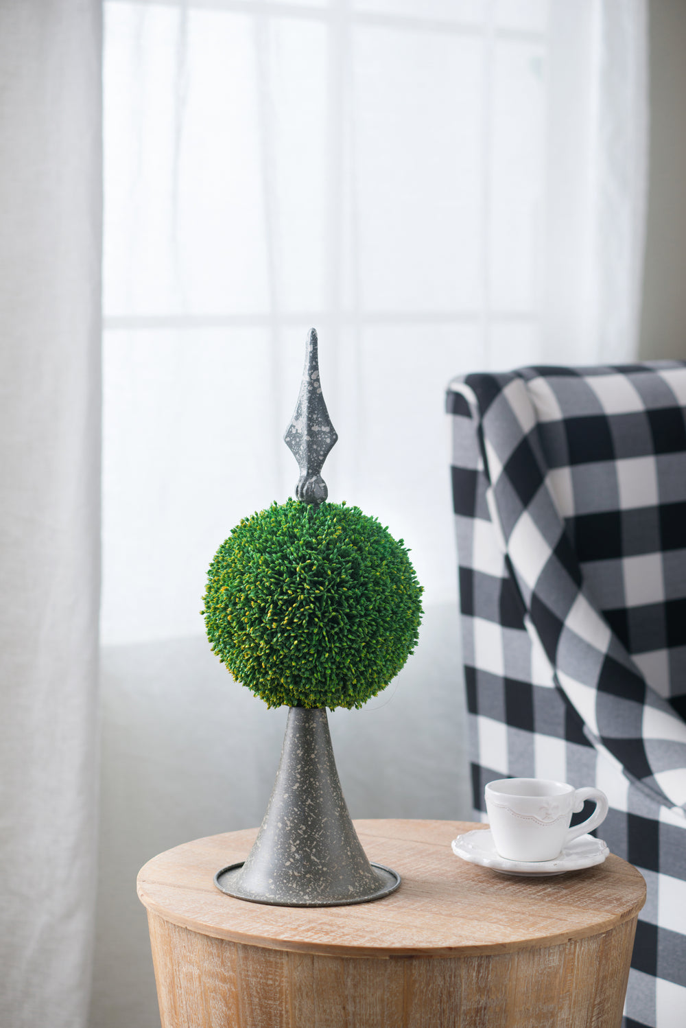 7x7x17' Faux Boxwood Topiary Sphere on Metal Spire Media 11