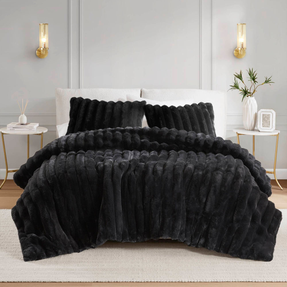 3 PCS King  soft Faux Fur Ribbed Comforter Set Black Media 6